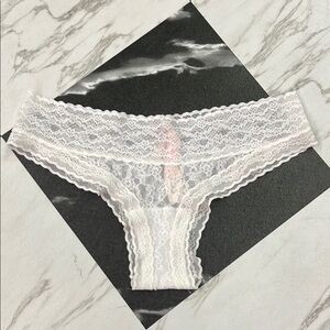 NWT Victoria’s Secret White Lace Women's Underwear Size Large